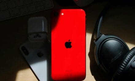 5-Minute Fix: Lock AirPods Audio to iPhone (Prevent Car BT Switch) – iOS 26