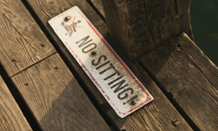 iPhone Safety Trick: Blur Explicit Images in Messages and AirDrop Before Viewing